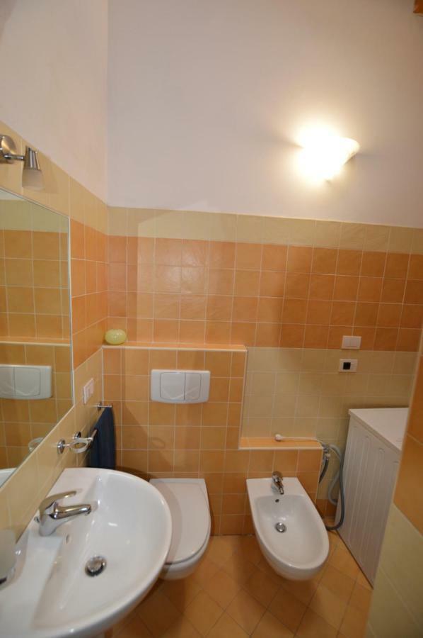 Rustico Giulietta E Romeo Vila Colico Exterior foto